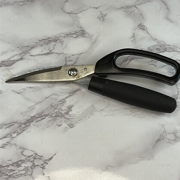 Heavy Duty Scissors - Picture 2 of 4